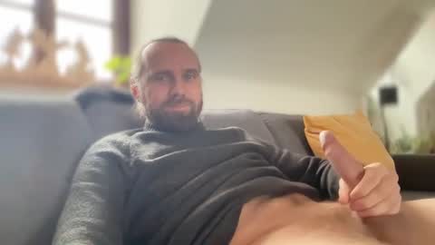 Snapshot of d0n_gi0vanni chatting on January 2025 12:58:02 PM d0n_gi0vanni online show from January 2025 12:58:02 PM