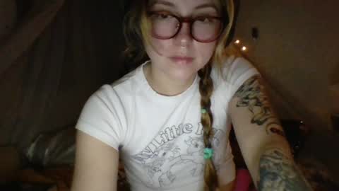 Snapshot of d3lightfully chatting on July 2026 07:06:01 AM d3lightfully online show from July 2026 07:06:01 AM
