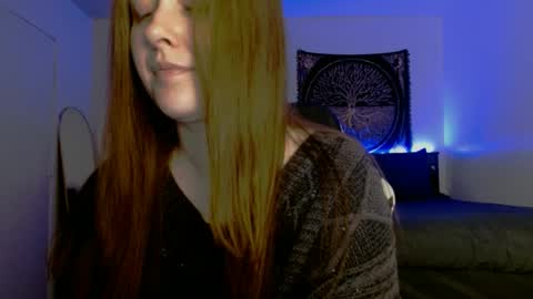 Snapshot of d_a_i_s_y chatting on February 2025 02:18:01 AM Daisy online show from February 2025 02:18:01 AM