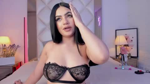 Snapshot of d_kimrouse_h chatting on January 2025 03:50:02 AM Kim online show from January 2025 03:50:02 AM