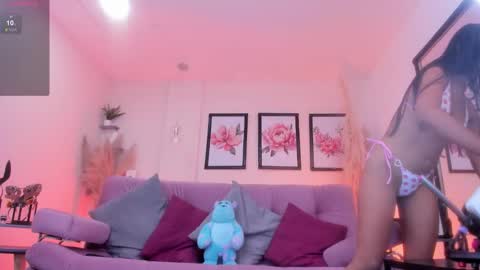 Daniela  online show from December 2025 12:00:02 PM