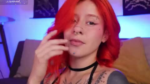 Snapshot of daarlene chatting on November 2025 11:25:02 AM Darlene online show from November 2025 11:25:02 AM