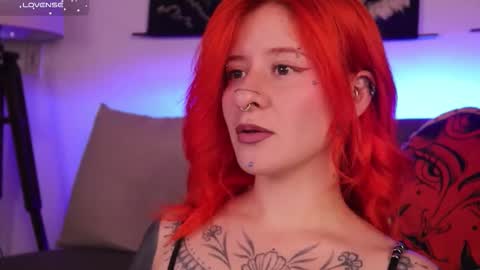 Snapshot of daarlene chatting on December 2025 10:53:02 AM Darlene online show from December 2025 10:53:02 AM