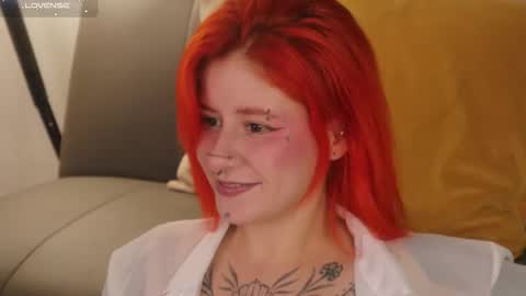 Snapshot of daarlene chatting on January 2026 10:42:02 AM Darlene online show from January 2026 10:42:02 AM