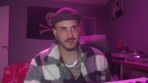 Snapshot of dabirdfree chatting on November 2025 10:56:02 PM Destroyer online show from November 2025 10:56:02 PM