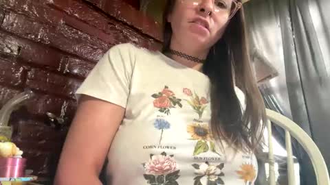 dabqueen_1994 online show from June 2026 09:07:02 PM
