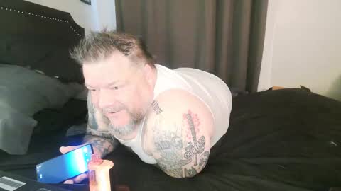 Snapshot of daddyag66 chatting on January 2026 12:02:01 AM Daddy online show from January 2026 12:02:01 AM