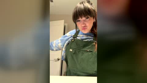 Daddy and Baby online show from February 2026 12:53:01 AM