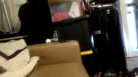 JOI use emoji thumbs up Faster   Thumbs down Slower    Hi Hand Stop    Fist Start.Stop online show from April 2026 06:32:01 PM