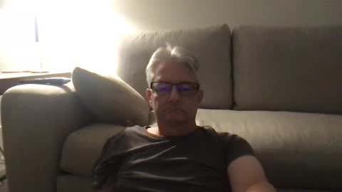 daddymike92883_1 online show from December 2024 06:42:02 AM