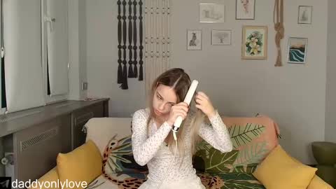 Zoe online show from November 2025 09:26:02 PM