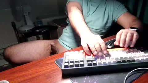 Paul online show from September 2025 09:52:02 PM