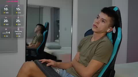 Snapshot of daddyrich4u chatting on June 2026 11:46:01 AM daddyrich4u online show from June 2026 11:46:01 AM