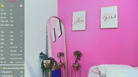 Snapshot of daddysneakinme chatting on February 2025 11:33:02 PM Anny online show from February 2025 11:33:02 PM