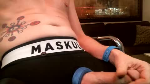 Snapshot of daddytimedeluxe chatting on December 2024 12:56:02 AM DaddyTime online show from December 2024 12:56:02 AM