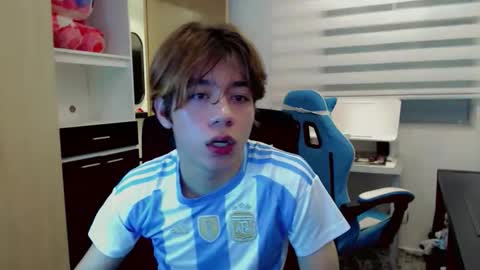 dae_lune online show from February 2026 11:22:01 PM