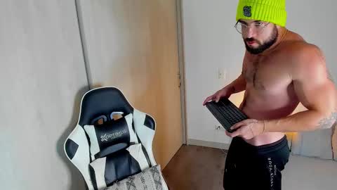 Snapshot of dafboy_ chatting on February 2026 01:13:02 AM Allan Daf online show from February 2026 01:13:02 AM