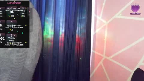 Snapshot of dafna_and_kris chatting on May 2026 06:57:01 PM dafna and kris online show from May 2026 06:57:01 PM