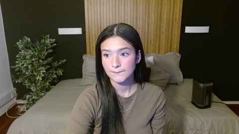 dafne_bss online show from January 2025 05:35:01 AM