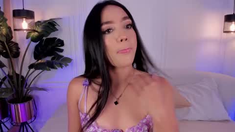 Snapshot of dafne_hillss chatting on November 2025 01:11:01 PM dafne_hillss online show from November 2025 01:11:01 PM