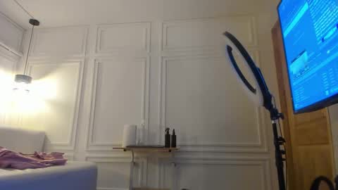 Snapshot of dafne_hillss chatting on February 2026 11:25:02 AM dafne_hillss online show from February 2026 11:25:02 AM