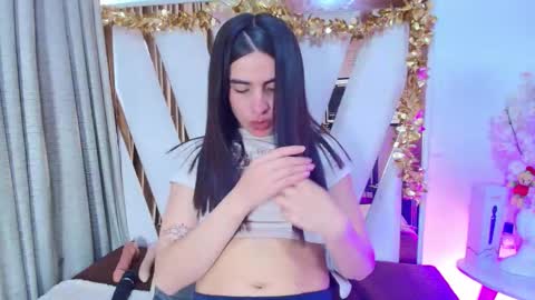 dafne_quenn online show from December 2025 01:28:02 PM