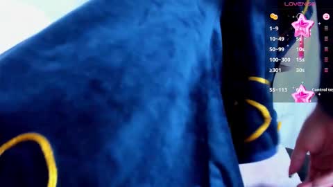 Snapshot of dafnemoon_1 chatting on September 2025 12:01:02 AM Dafne Moon online show from September 2025 12:01:02 AM