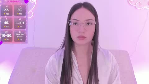 Dafne  online show from March 2026 01:22:02 PM