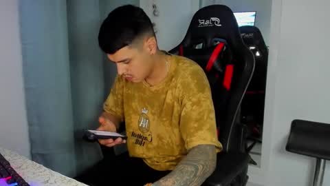 my name is Jhon and I live in colombia online show from October 2025 03:07:02 AM