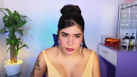 Dahiana online show from May 2026 08:58:02 PM