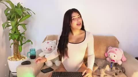 Dahiana online show from May 2026 06:59:01 PM
