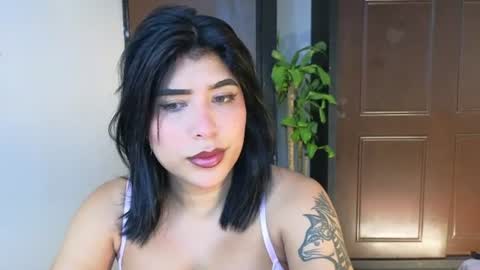 Dahiana online show from June 2026 10:52:02 PM