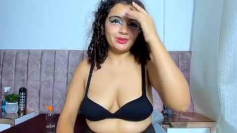 dahlia_rossee online show from July 2026 09:00:01 PM