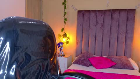 Dahlia online show from January 2026 10:46:02 PM