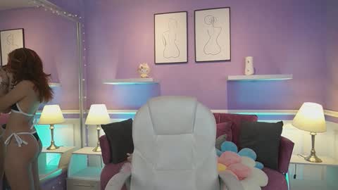 Dahlia Grey online show from November 2025 11:44:01 AM