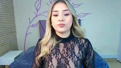 Snapshot of dahliamoore chatting on February 2025 11:24:02 PM Dahlia online show from February 2025 11:24:02 PM