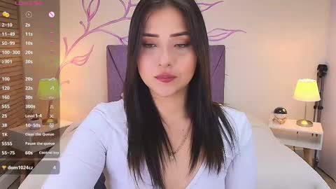 Snapshot of dahliamoore chatting on October 2025 08:21:02 PM Dahlia online show from October 2025 08:21:02 PM