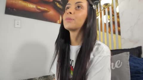 Dahlia online show from December 2025 11:26:02 AM