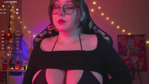 Snapshot of daien_halpert chatting on October 2025 09:26:02 PM Cute DianaOnline mostly at 8pm-0000 am UK TimeTuesday and Wednesday off online show from October 2025 09:26:02 PM