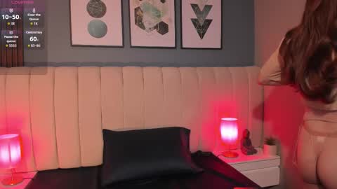 daimondpink online show from October 2025 04:01:01 AM