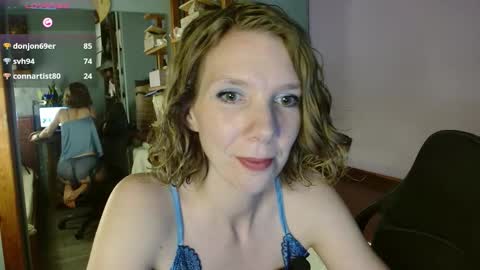daisy_lovely online show from October 2025 04:14:01 AM