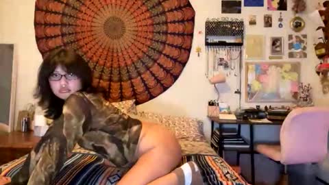 Snapshot of daisy_princess chatting on January 2026 11:52:02 PM Daisy online show from January 2026 11:52:02 PM