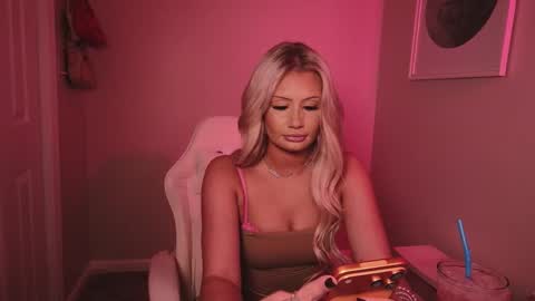 Snapshot of daisyy888 chatting on January 2026 12:37:01 AM daisy online show from January 2026 12:37:01 AM