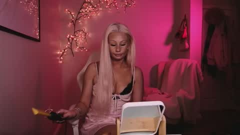 Snapshot of daisyy888 chatting on February 2026 01:24:01 AM daisy online show from February 2026 01:24:01 AM