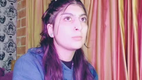 Snapshot of dak_7 chatting on February 2025 04:08:02 AM -- -- help me reach 100 hands up online show from February 2025 04:08:02 AM