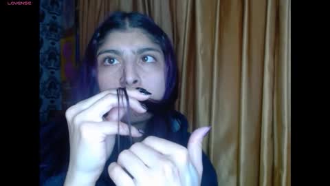 Snapshot of dak_7 chatting on October 2025 04:53:02 AM -- -- help me reach 100 hands up online show from October 2025 04:53:02 AM