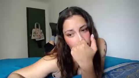 IG  dakotasofiaa online show from March 2026 07:53:01 PM