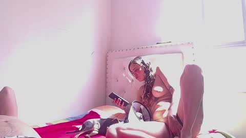 Snapshot of dakota_and_aron chatting on December 2024 05:14:02 PM Dakota and Aron online show from December 2024 05:14:02 PM