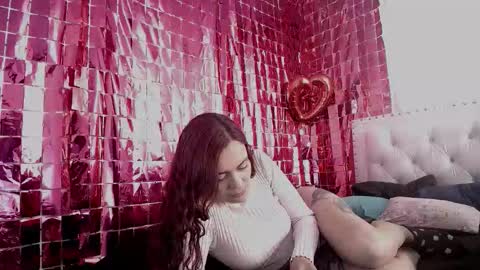 Snapshot of dakota_and_aron chatting on October 2025 07:03:02 PM Dakota and Aron online show from October 2025 07:03:02 PM