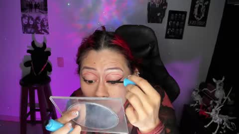 Snapshot of dakota_crab chatting on November 2025 11:47:02 PM Dakota Crab online show from November 2025 11:47:02 PM